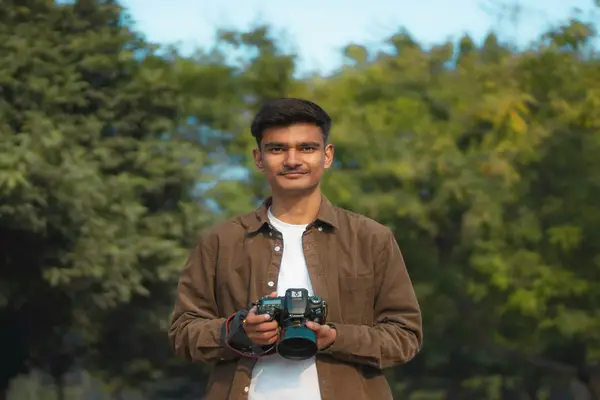 抖音怎么做到粉丝100w+的?