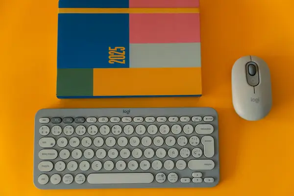 抖音小店什么时间直播自然流量好(介绍抖音小店直播开通条件)