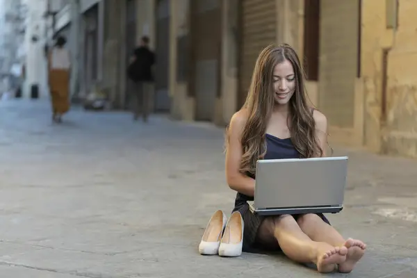 快手上卖的商品能买吗吗,千万不要开快手小店