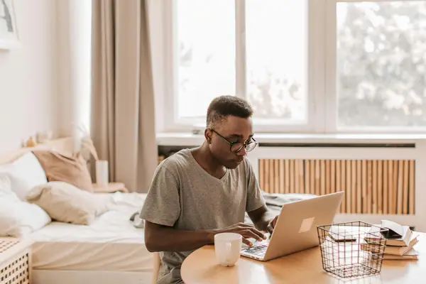 抖音几个人视频直播怎么开?