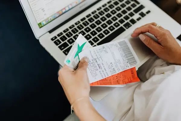 抖音小店自有品牌还需要有授权吗？没有品牌呢？