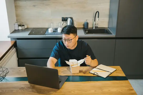 抖音如何涨粉丝,快手怎么涨粉丝最快