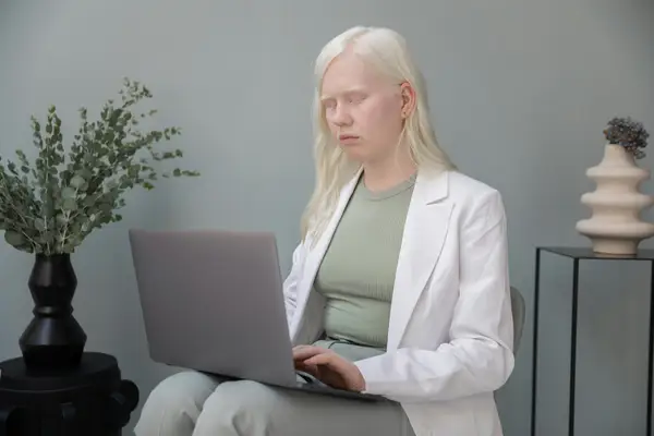 快手平台买东西便宜吗现在,直播平台买东西靠谱吗