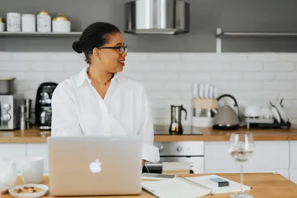 抖音公会如何申请(解读怎么申请抖音直播公会)