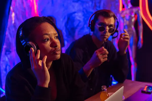 快手直播衣服仿名牌吗,快手直播衣服能买吗