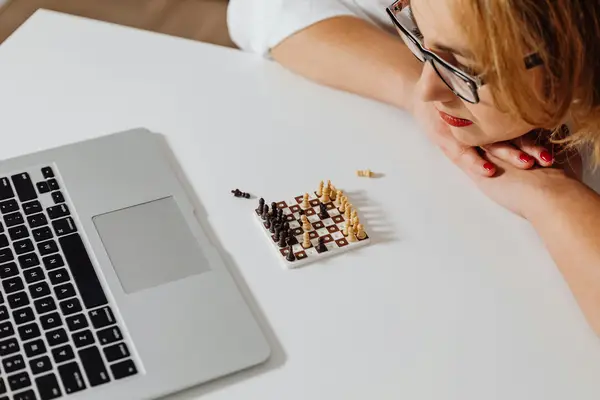 抖音dou+怎么付费推广(解析dou的作用主要是什么)