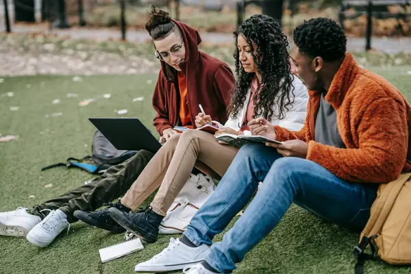 一个抖音视频能挣多少钱？抖音播放量一千万能挣多少钱？