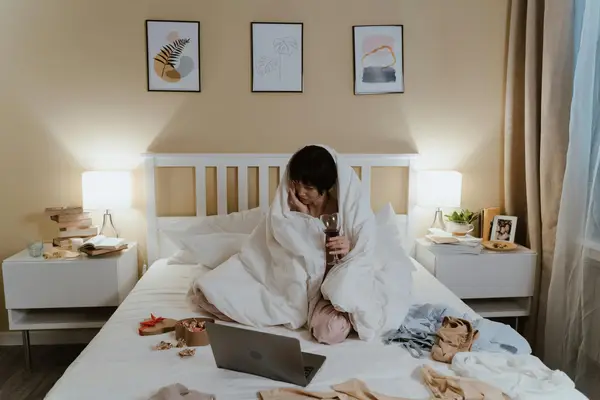 为什么抖音极速版里下载不了东西？