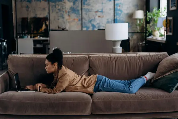 抖音与快手哪个更容易赚钱?哪个赚的钱多