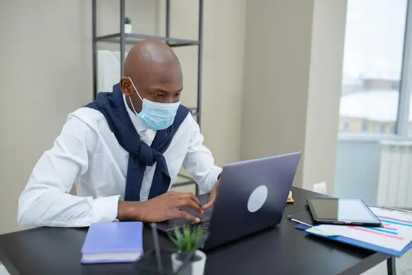 快手整容医院能信吗女,快手整容特别狠的女的