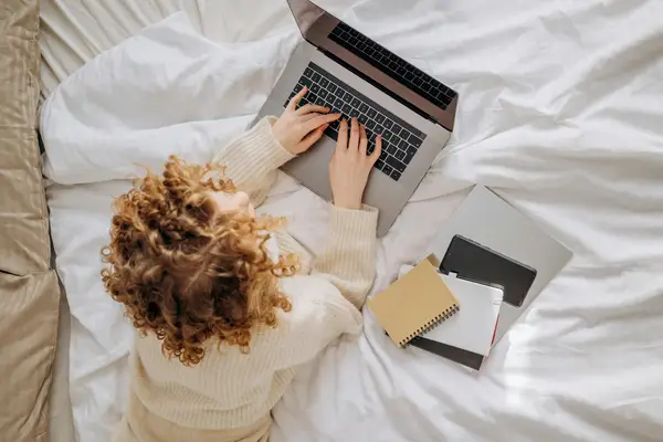 知道快手为什么叫快手吗，快手能看到访客记录吗