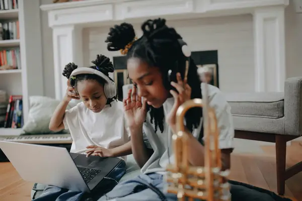 oppo手机怎么让抖音下载软件?