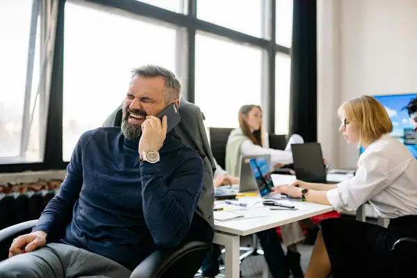 快手主页可以随时修改吗，快手怎么变回多格界面