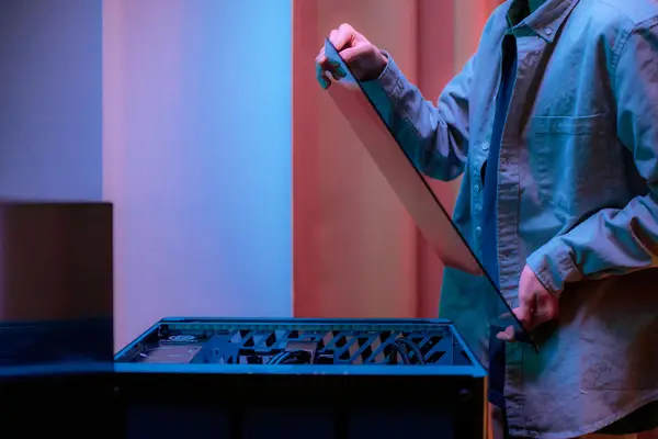 抖音规则:低俗、不良价值观内容”专项治理行动公告