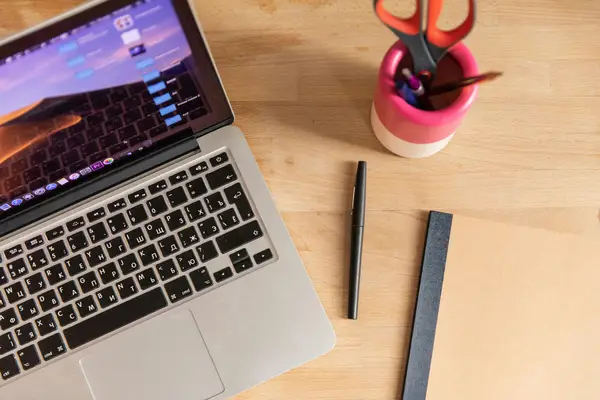 快手上有投诉电话吗吗,40300103快手投诉电话