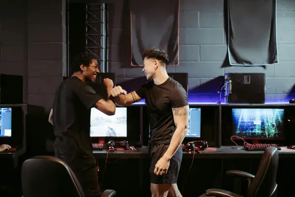 抖音不卖货怎么有收入?如何获取收入呢