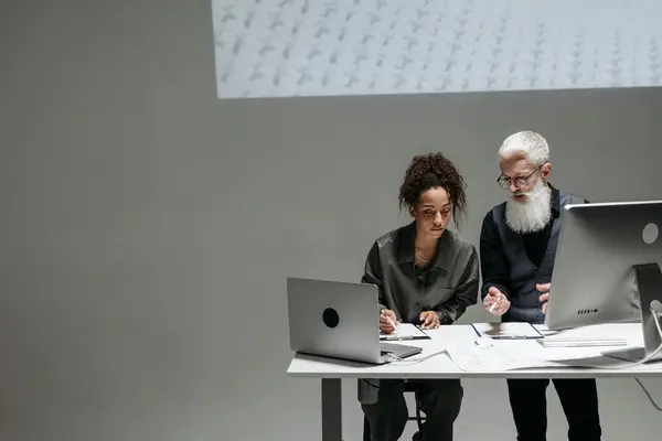 抖音2022怎么关闭下载?