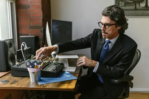 快手举报给钱吗会封号吗,快手举报成功后会来通知吗