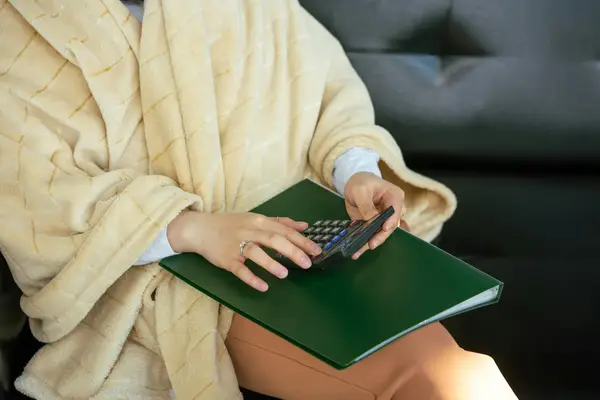 抖音短视频带货如何涨粉(解读抖音怎样在直播间快速涨粉)