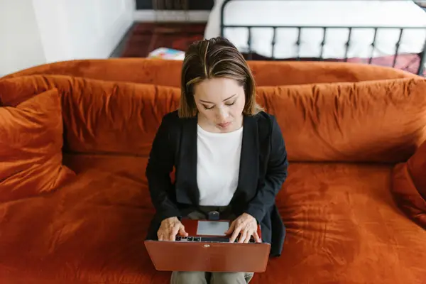 快手私信泄露隐私吗,快手为了火发隐私