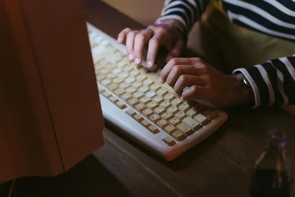 抖音蓝v认证不通过600退吗?是怎么规定的?