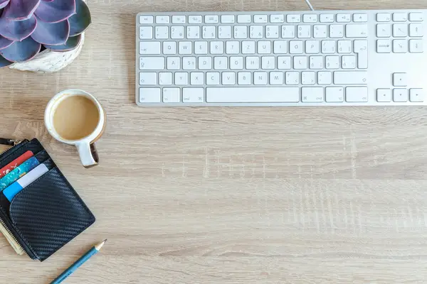 抖音一元刷100赞,抖音免费送赞一百个?