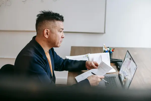 如何运营自己的小红书账号（关于运营小红书的100个问题的专业回答）